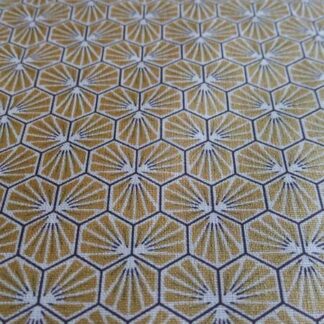 Tissu motif trèfle doré - dernier coupon 30 cm