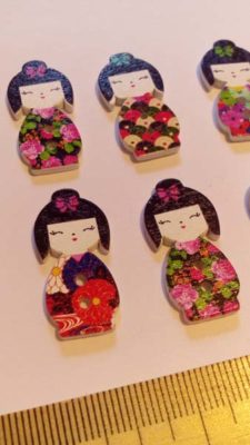 bouton kokeshi bois